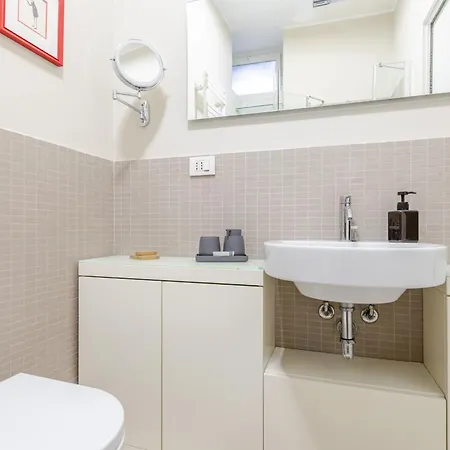 Porta Venezia M1 - Moderno Monolocale In Via Melzo - Ristrutturato