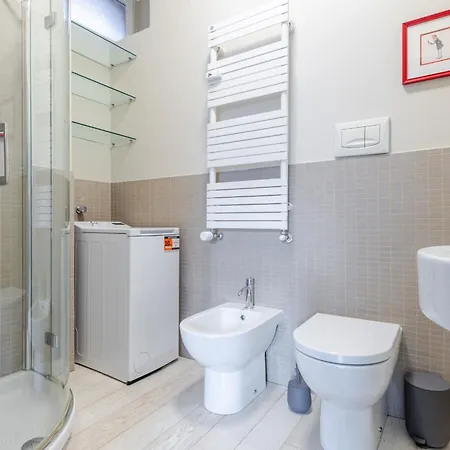 Porta Venezia M1 - Moderno Monolocale In Via Melzo - Ristrutturato