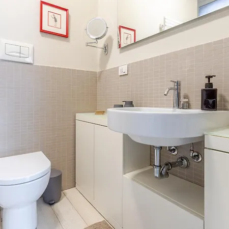 Appartamento Porta Venezia M1 - Moderno Monolocale In Via Melzo - Ristrutturato *